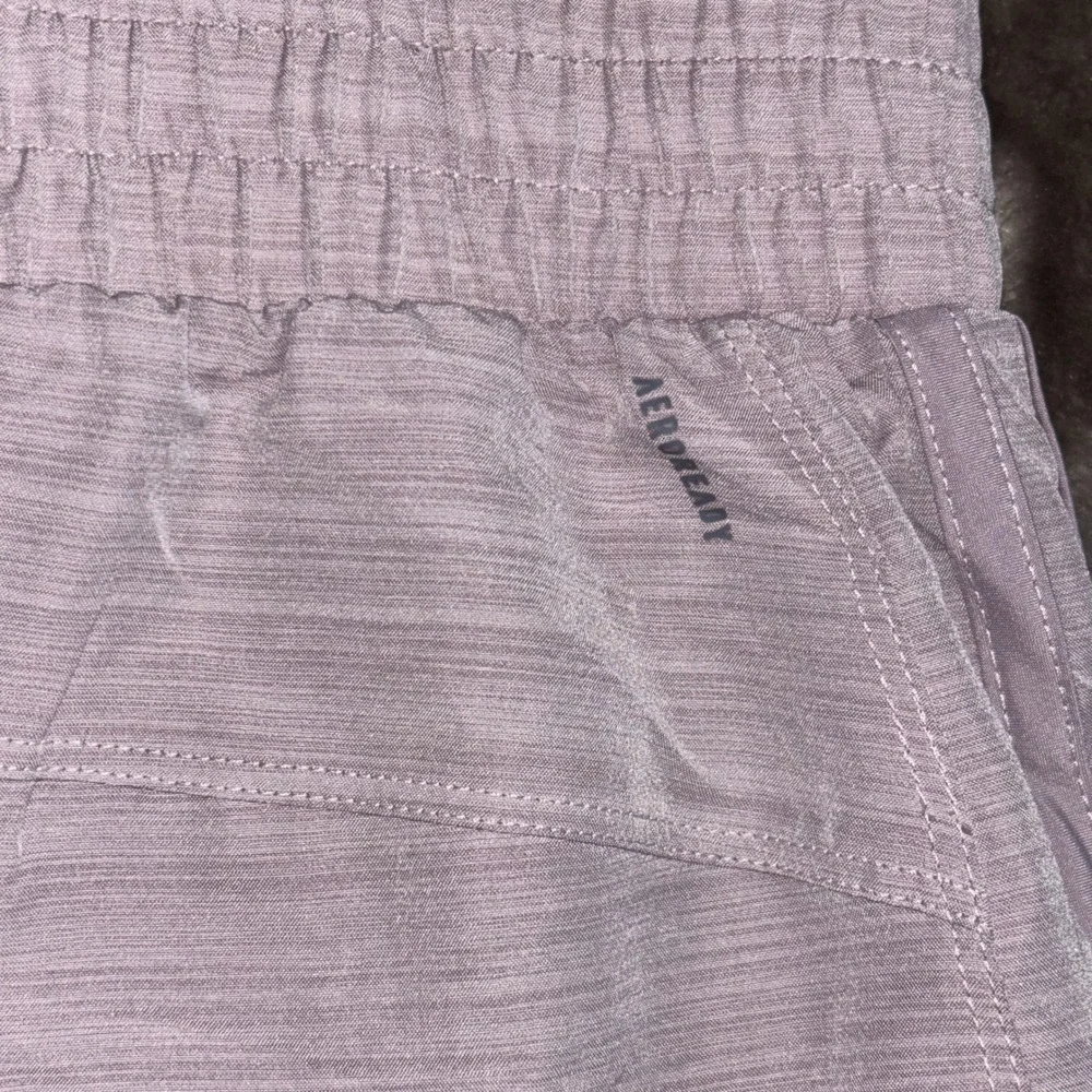 Adidas Aeroready Pacer Training Woven High-Rise Shorts Womens Small Purple Logo‎